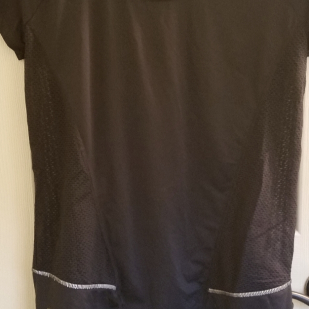 LOLË wicking shirt mesh reflector black medium